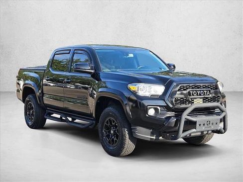 Used 2021 Toyota Tacoma SR5 image 3
