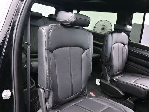 New 2026 Jeep Grand Wagoneer L Limited image 39