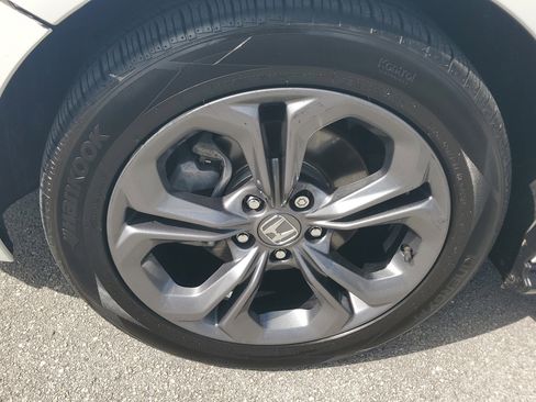 Used 2023 Honda Accord EX image 30