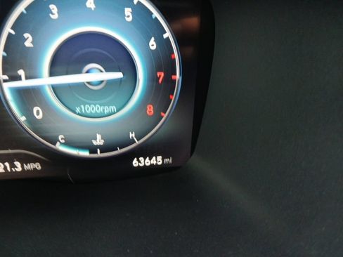 Used 2023 Hyundai Santa Fe Calligraphy FWD image 7
