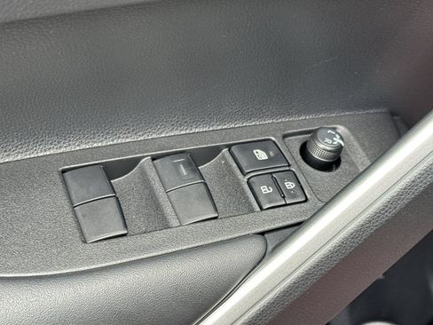 Certified 2026 Toyota Corolla Cross LE w/ Moonroof Package FWD image 15