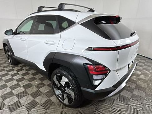 Certified 2025 Hyundai Kona Limited AWD/4WD image 5