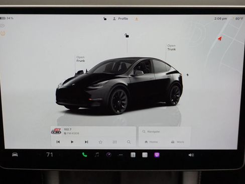 Used 2023 Tesla Model Y Long Range image 25