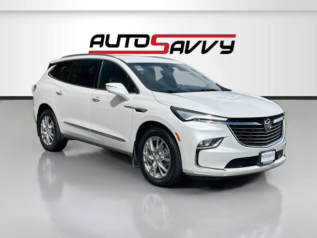 Used 2022 Buick Enclave Premium w/ Surround and Sites Package AWD/4WD image 1