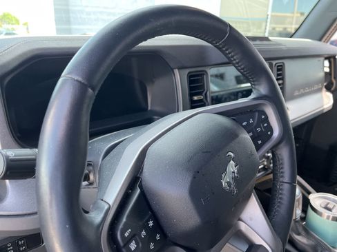 Used 2025 Ford Bronco Badlands w/ Sasquatch Package AWD/4WD image 28
