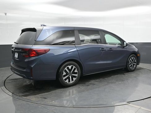 Used 2025 Honda Odyssey EX-L image 2