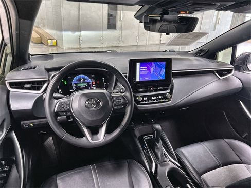 Used 2024 Toyota Corolla XSE image 18