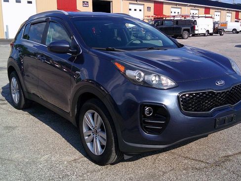 Used 2019 Kia Sportage LX w/ LX Popular Package AWD/4WD image 3