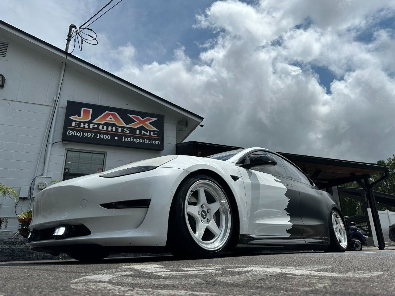 Used 2022 Tesla Model 3 Long Range AWD/4WD image 4