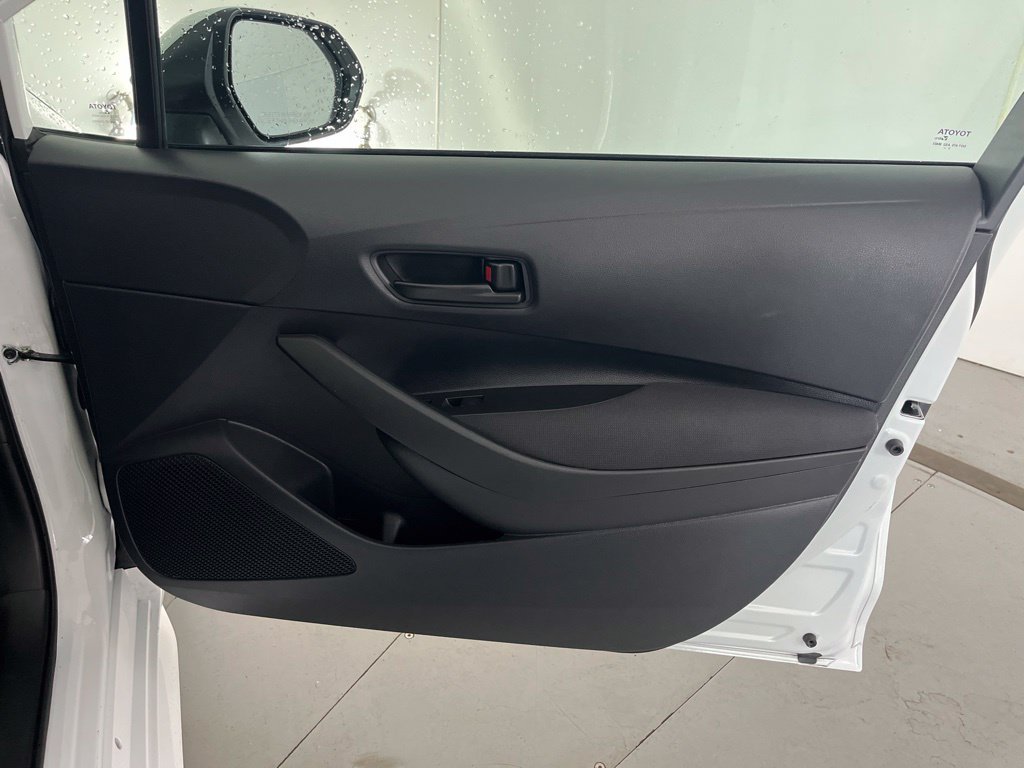 Used 2026 Toyota Corolla LE FWD image 28