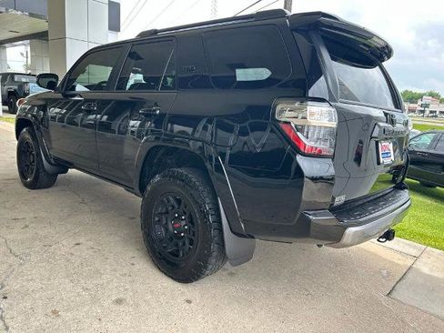 Used 2023 Toyota 4Runner TRD Off-Road Premium w/ Off Road Premium Plus Package AWD/4WD image 5