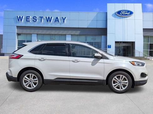 Used 2020 Ford Edge SEL w/ Convenience Package FWD image 2