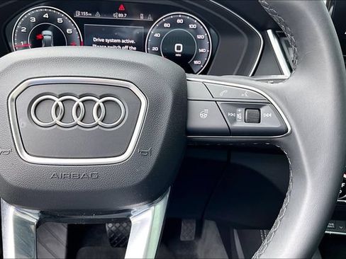 Used 2025 Audi Q5 2.0T Premium Plus w/ Premium Plus Package AWD/4WD image 12