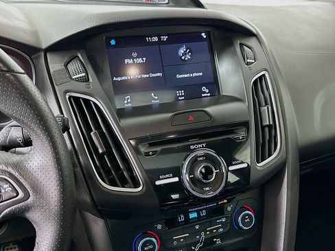 Used 2017 Ford Focus ST w/ Equipment Group 401A FWD image 13