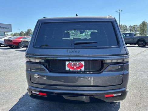 New 2026 Jeep Grand Wagoneer Limited AWD/4WD image 4