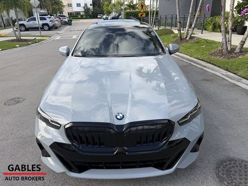 Used 2025 BMW 530i xDrive image 24