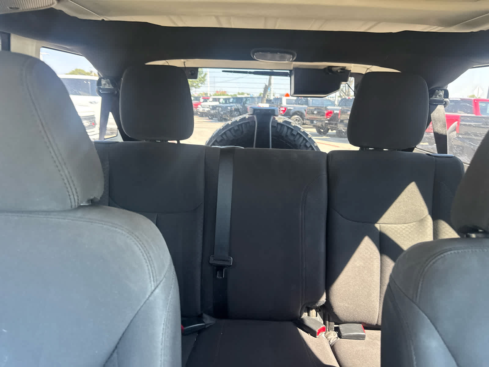 Used 2018 Jeep Wrangler Unlimited Sport S AWD/4WD image 11
