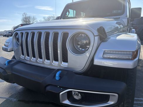 Used 2023 Jeep Wrangler Sahara w/ Cold Weather Group image 4