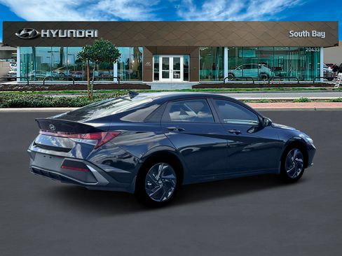New 2026 Hyundai Elantra Sport image 8