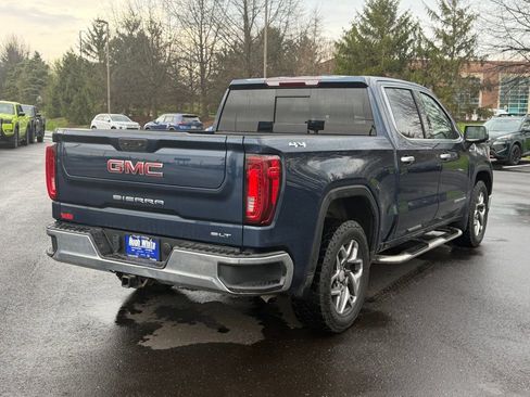 Used 2022 GMC Sierra 1500 SLT w/ SLT Convenience Package image 6