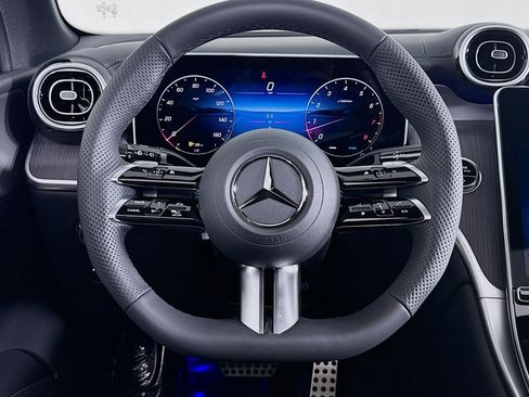 New 2026 Mercedes-Benz GLC 300 image 17