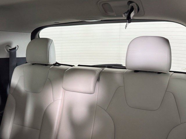 Used 2021 Kia Telluride SX FWD image 27