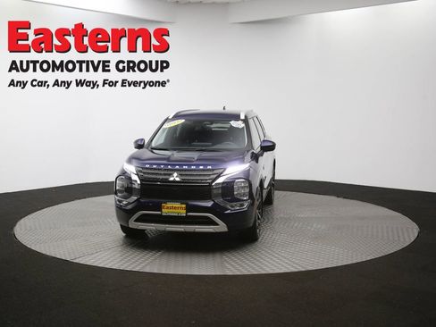 Used 2023 Mitsubishi Outlander SEL image 53