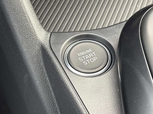 New 2025 Kia K4 LX image 29