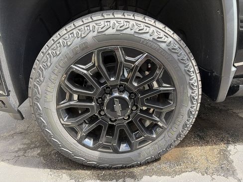 New 2026 Chevrolet Silverado 2500 High Country w/ High Country Premium Package AWD/4WD image 27