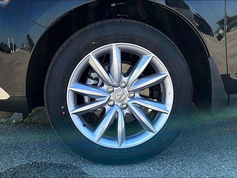 Used 2024 Acura RDX SH-AWD image 17