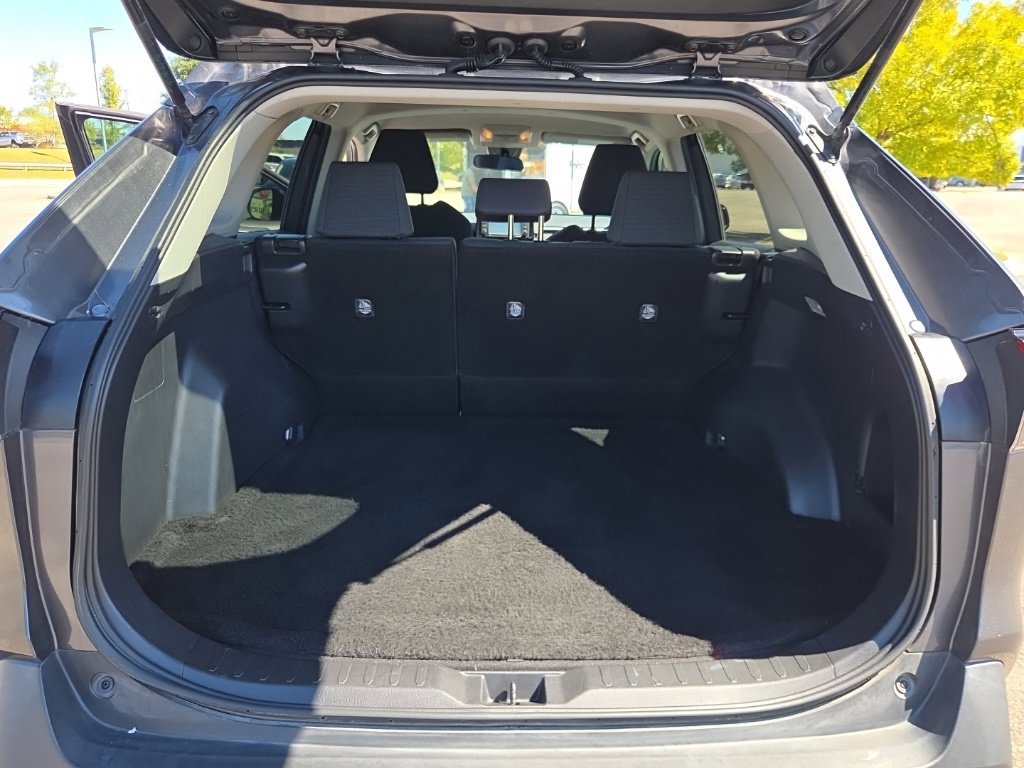 Used 2020 Toyota RAV4 LE FWD image 49