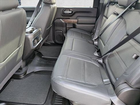 Used 2021 GMC Sierra 2500 Denali w/ Denali Black Diamond Edition image 19