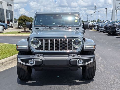 Used 2025 Jeep Wrangler Unlimited Sahara w/ Safety Group AWD/4WD image 2