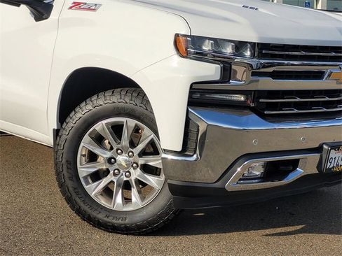 Used 2019 Chevrolet Silverado 1500 LTZ w/ LTZ Premium Package image 9