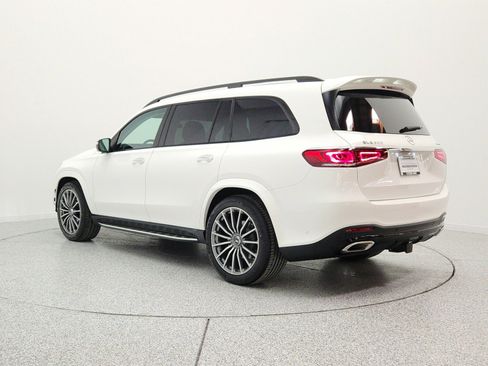 Used 2023 Mercedes-Benz GLS 580 4MATIC image 7