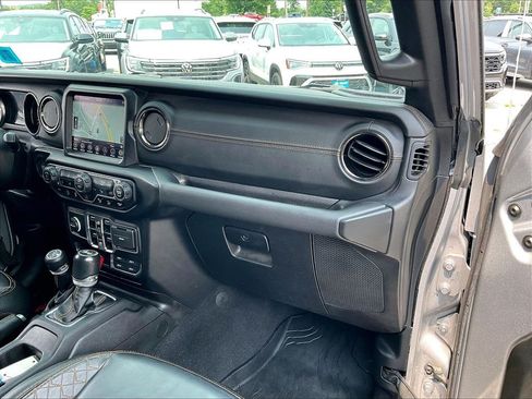 Used 2021 Jeep Wrangler Unlimited Sahara AWD/4WD image 12