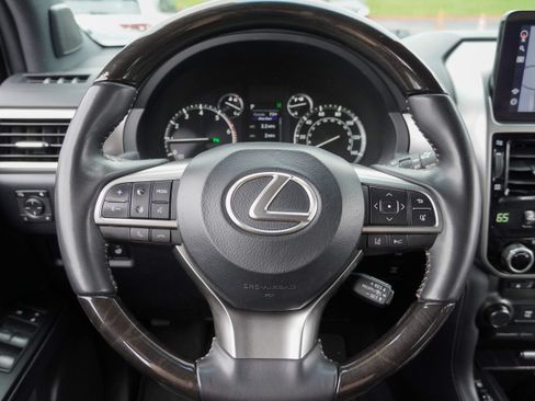 Used 2022 Lexus GX 460 Premium w/ Accessory Package AWD/4WD image 17