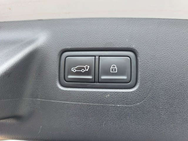 Certified 2025 Hyundai Santa Fe SEL FWD image 23