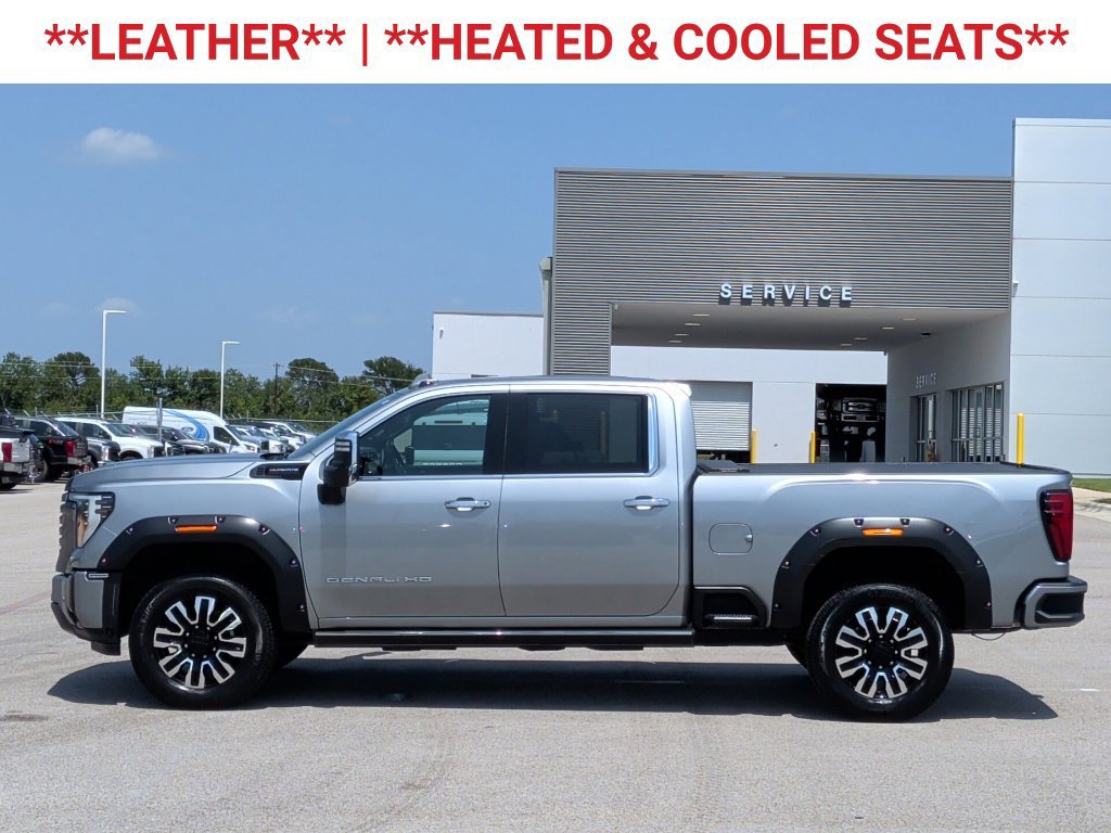 Used 2024 GMC Sierra 2500 Denali Ultimate AWD/4WD image 5