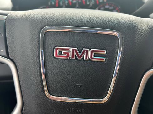 Used 2015 GMC Yukon XL SLT AWD/4WD image 22