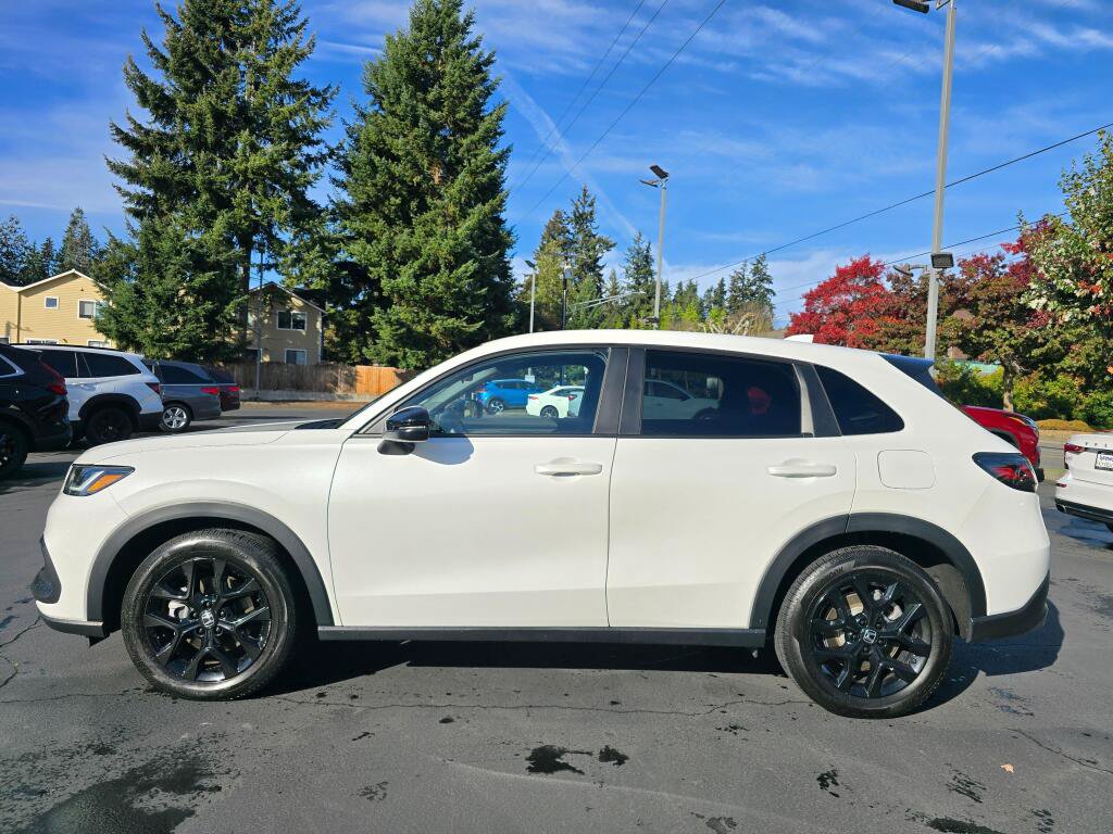 Used 2024 Honda HR-V Sport image 16