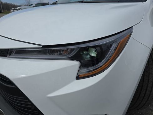 Certified 2026 Toyota Corolla LE FWD image 34