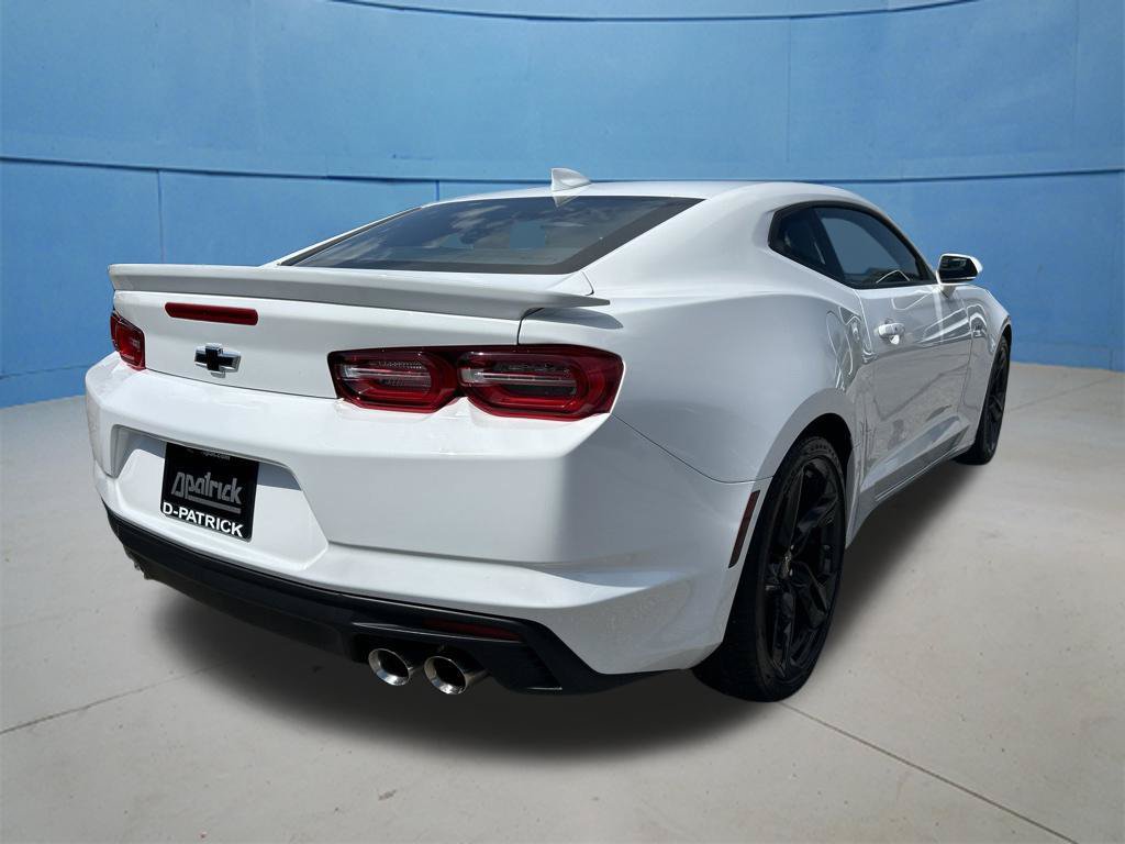 Used 2020 Chevrolet Camaro LT w/ Technology Package RWD image 12