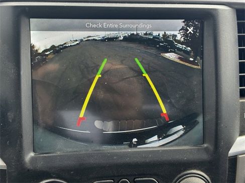 Used 2018 RAM 2500 SLT w/ Luxury Group image 30