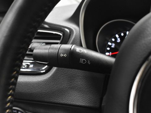 Used 2019 Jeep Compass Limited AWD/4WD image 11