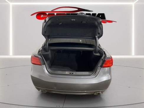 Used 2018 Nissan Maxima Platinum image 5