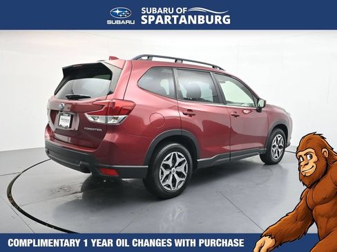 Used 2023 Subaru Forester Premium AWD/4WD image 8
