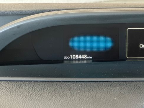 Certified 2022 Toyota Prius Prime XLE FWD image 24