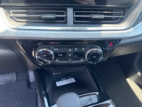 New 2026 Chevrolet Trax LT w/ LT Convenience Package FWD image 9