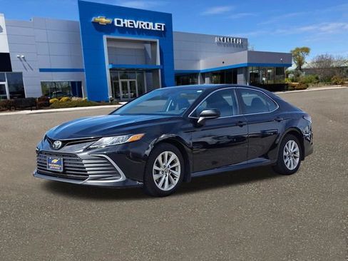 Used 2023 Toyota Camry LE FWD image 33